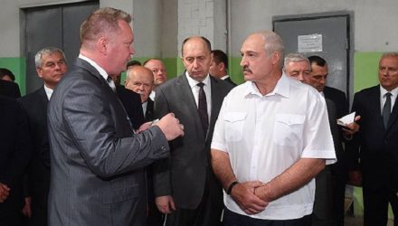 Лукашенко о министре промышленности: У него выбор один — или тюрьма, или в Оршу