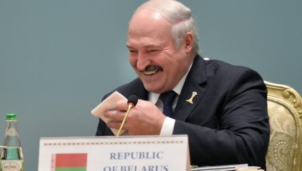 Лукашенко пошутил над своими похоронами и двойником