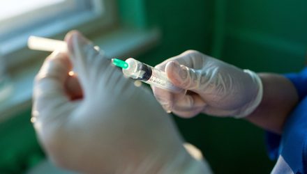 Фармацевт из Кореи о гибели белорусского ребёнка от прививки: Других жалоб не было