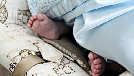 Женщина выронила младенца в Лунинце – ребёнок в больнице