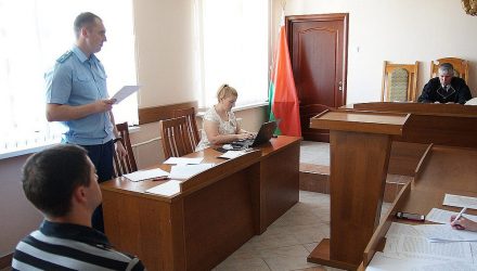 "Не украл ни копейки - я просто продавал программу". Новые подробности суда в Речице над инженером, которого называли "самым плодовитым киберпреступником Европы"