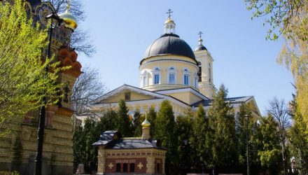 Можно помолиться о достойном женихе. В субботу в Гомель прибудет ковчег с частицей мощей святой Параскевы