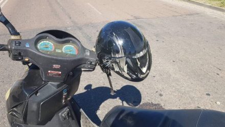ДТП. В Гомеле упал мужчина на мопеде EBEN