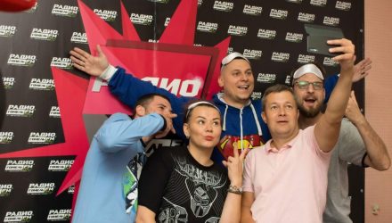 "Гомель FM" отпраздновал 17-й ДР в пижамах и зарядил гомельчан позитивом