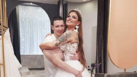 "Руки-базуки" выложил интимное видео с экс-участницей "Дома-2"
