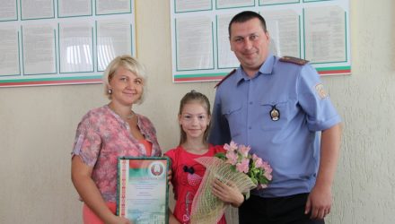 "Эй! Что ты там делаешь?" В Петриковском районе храбрая женщина помогла задержать домушника