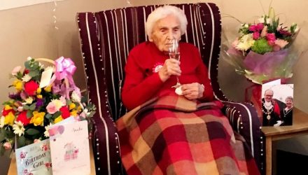 Бабушка, дожившая до 105 лет, объяснила, причём тут секс, вернее, его отсутствие