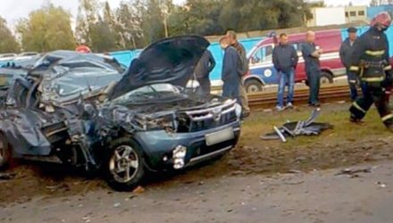 Смертельное ДТП в Мозыре: водитель Renault Duster попал под МАЗ и погиб на месте
