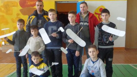 Как в Гомеле учат управлять "самолётами"