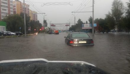 Мэр Гомеля поручил перестроить ливневую канализацию в местах подтоплений