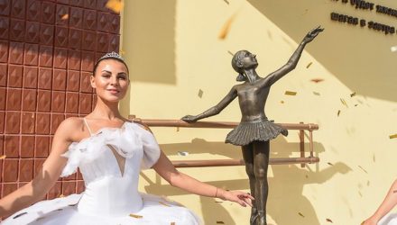 В Гомеле в торжественной обстановке открыли скульптуру "Маленькой балерины"