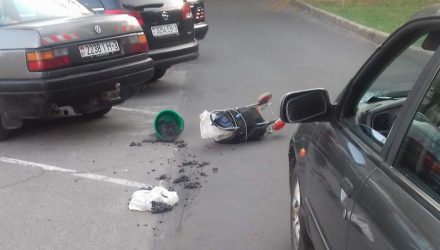 В Гомеле автомобиль сбил пенсионера прямо под окнами администрации Советского района