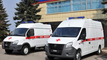 Четыре автомобиля скорой медпомощи пополнили парк подстанций в Гомеле