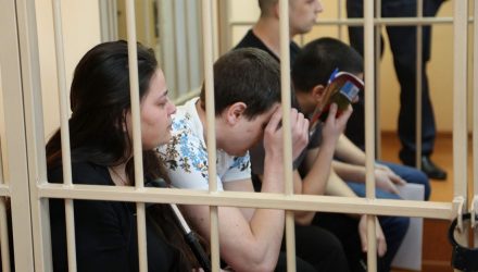 Вынесен приговор троим россиянам и белорусу, которые в Ветковском районе напали на пенсионерку в её доме. Женщина не дожила до суда