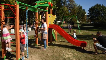 В Гомеле в парке «Фестивальный» открыли сочный дворик для детей