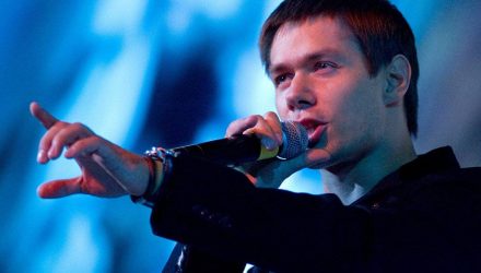 Стас Пьеха попал в больницу, но концерт в Гомеле не отменил