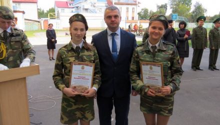 Гомельские школьницы помогли задержать преступника