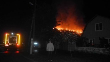 Пятница, 12-е. В Гомеле ночью мужчина неудачно покурил и сгорел на пожаре