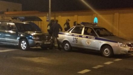 Всё-таки задержание, но и без ДТП не обошлось. Стали известны подробности ночного инцидента в Гомеле