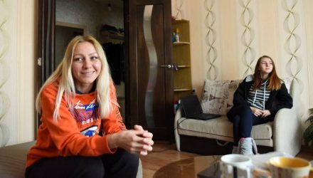 «Вот бы система работала в обе стороны…» История нищей многодетной матери, жительницы Гомельской области, которой должны кучу денег