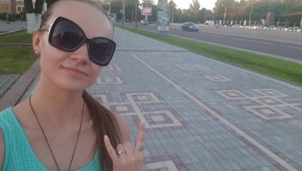 Что зашифровали дорожники на тротуарной плитке в Гомеле