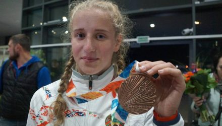 Гомельскую спорстменку, завоевавшую бронзу на юношеских Олимпийских играх, торжественно встретили в аэропорту