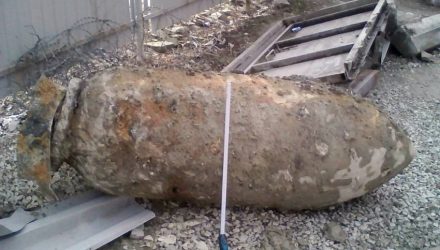 Под Гомелем местный житель случайно выкопал авиационную бомбу. После был большой бум
