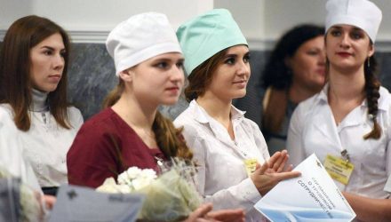 Плюс 23. Гомельская областная больница приняла на работу молодых специалистов