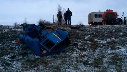 Невероятно. Белорус выжил в страшном ДТП: от удара у бензовоза оторвало кабину с водителем