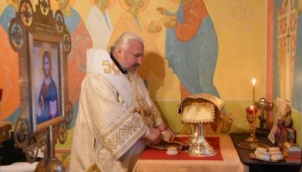 Владыка Стефан вознёс молитву о пострадавших в дорожно-транспортных авариях.