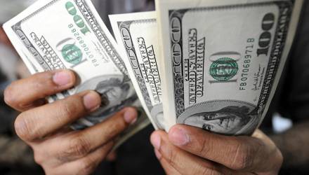 Гомельчанин украл $7000 и раздал друзьям