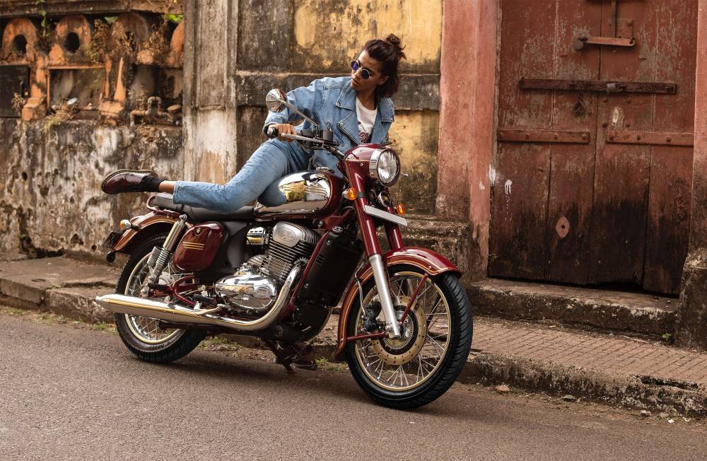 В Индии возродили легендарные мотоциклы... Jawa!