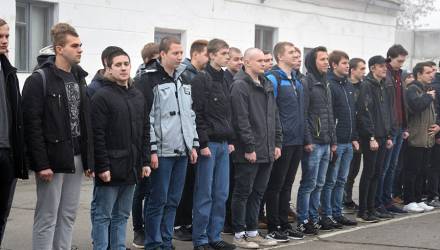 В Гомеле и Гомельском районе состоялись торжественные проводы молодых людей в армию