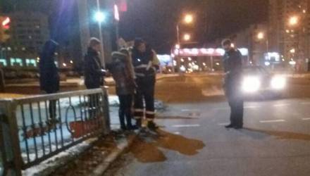 В Гомеле водитель выезжал со двора и сбил женщину на пешеходном переходе