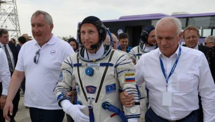 Космонавт: отверстие в "Союзе" было просверлено изнутри корабля