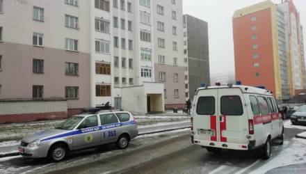 В Светлогорске в подвале дома найден труп мужчины, а на трассе рядом с райцентром насмерть сбили велосипедиста