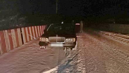 Только получившая права девушка катала парней на капоте – один погиб