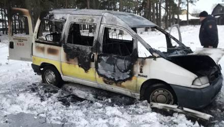 Ужас! На Гомельщине убили таксиста и сожгли его авто