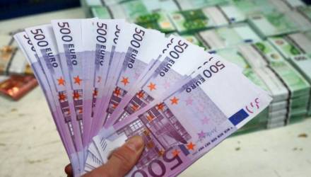 В Евросоюзе упраздняют купюру в 500 евро. Примерно в эту сумму среднестатистический белорус оценивает зарплату-мечту