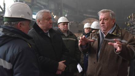 Председатель Гомельского облисполкома на встрече с коллективом "Центролита" рассказал о туалетах на набережной, подземном переходе и дорогах