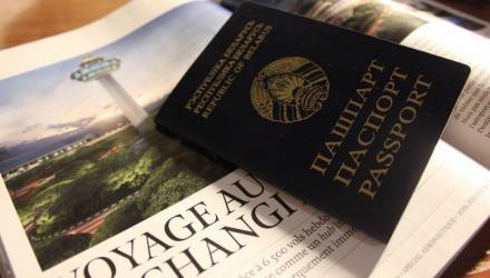 Можно ли без визы съездить в Калининград и штрафуют ли сейчас за утерю паспорта: на вопросы гомельчан ответил начальник ОГиМ