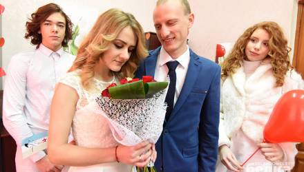 В День всех влюблённых в Гомеле отношения оформили 33 пары