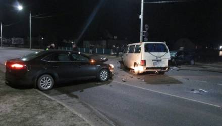В Житковичах водителя, который врезался в попутку и спровоцировал серьёзное ДТП, заключили под стражу