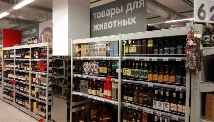 Жительница Гомельской области возмутилась: Водка – воздух? Пьём, как дышим?
