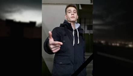 «Я плохой парень, мне только одиночество светит». Что известно о подростке, упавшем с 9-этажки в Добруше
