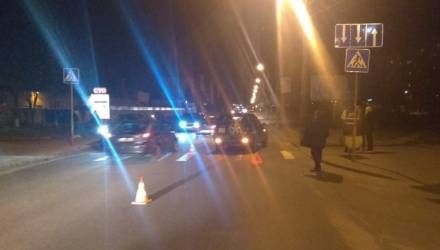 В Гомеле пьяный пешеход ходил туда-сюда по городу и был сбит непростым автомобилем