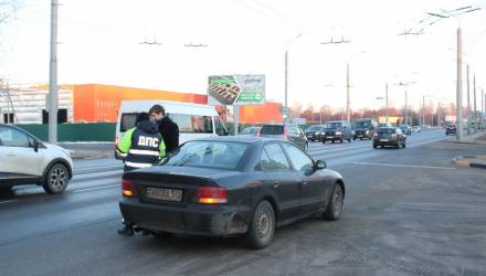 Внимание! Со среды в Гомеле, а также на территории 6 районов много сотрудников ГАИ будут следить, как водители пропускают пешеходов