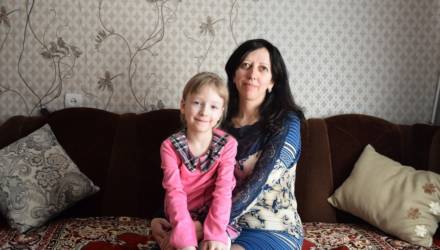 Проблемы со здоровьем не мешают счастью: молодая мама из Гомеля о творчестве, материнстве и смысле жизни