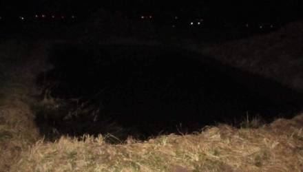 В Беларуси 5-летний мальчик утонул в водоёме рядом с домом, когда папа потерял его из виду на несколько минут