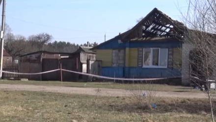 В Черикове два брата зарезали учительницу и подожгли её дом